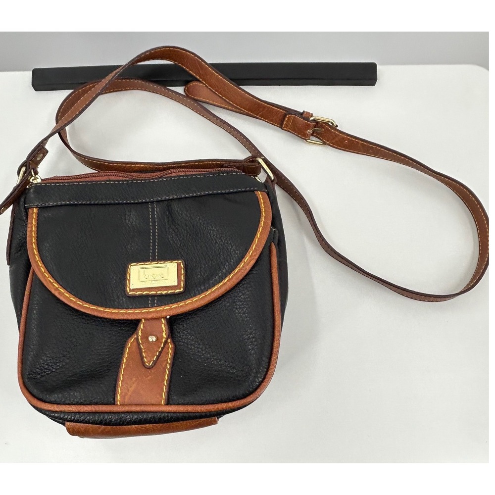 b.o.c. Born Concept‎ Black Tan Faux Leather Triple Zip Crossbody Organizer Bag
